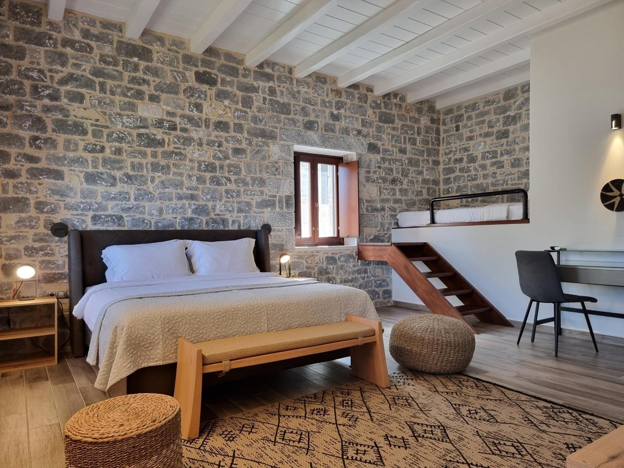 Manifest Boutique Hotel Oitylo Zewnętrze zdjęcie
