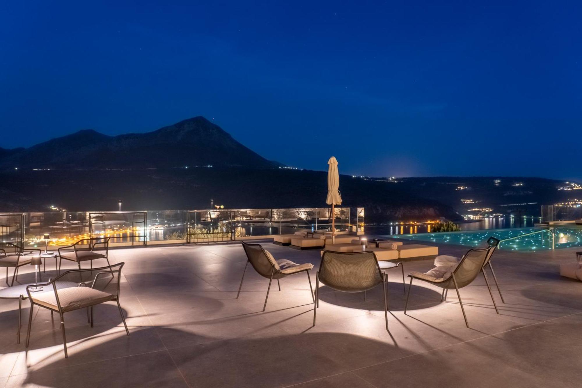 Manifest Boutique Hotel Oitylo Zewnętrze zdjęcie