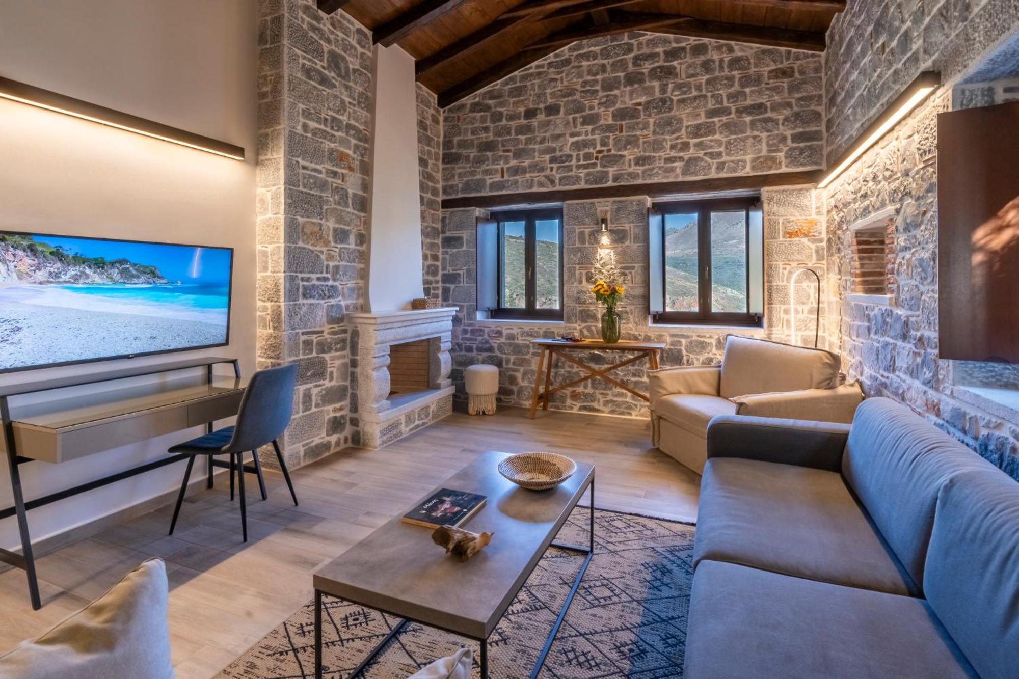Manifest Boutique Hotel Oitylo Zewnętrze zdjęcie