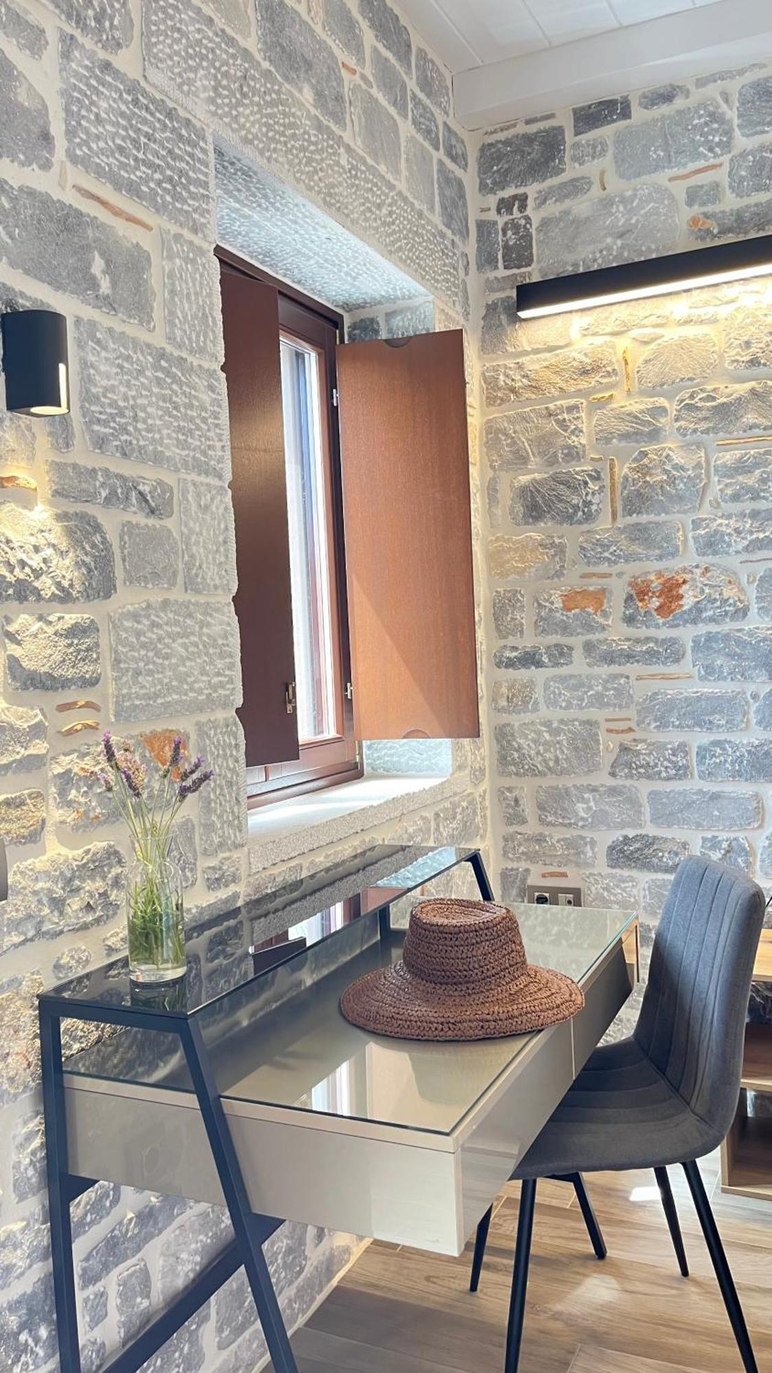 Manifest Boutique Hotel Oitylo Zewnętrze zdjęcie