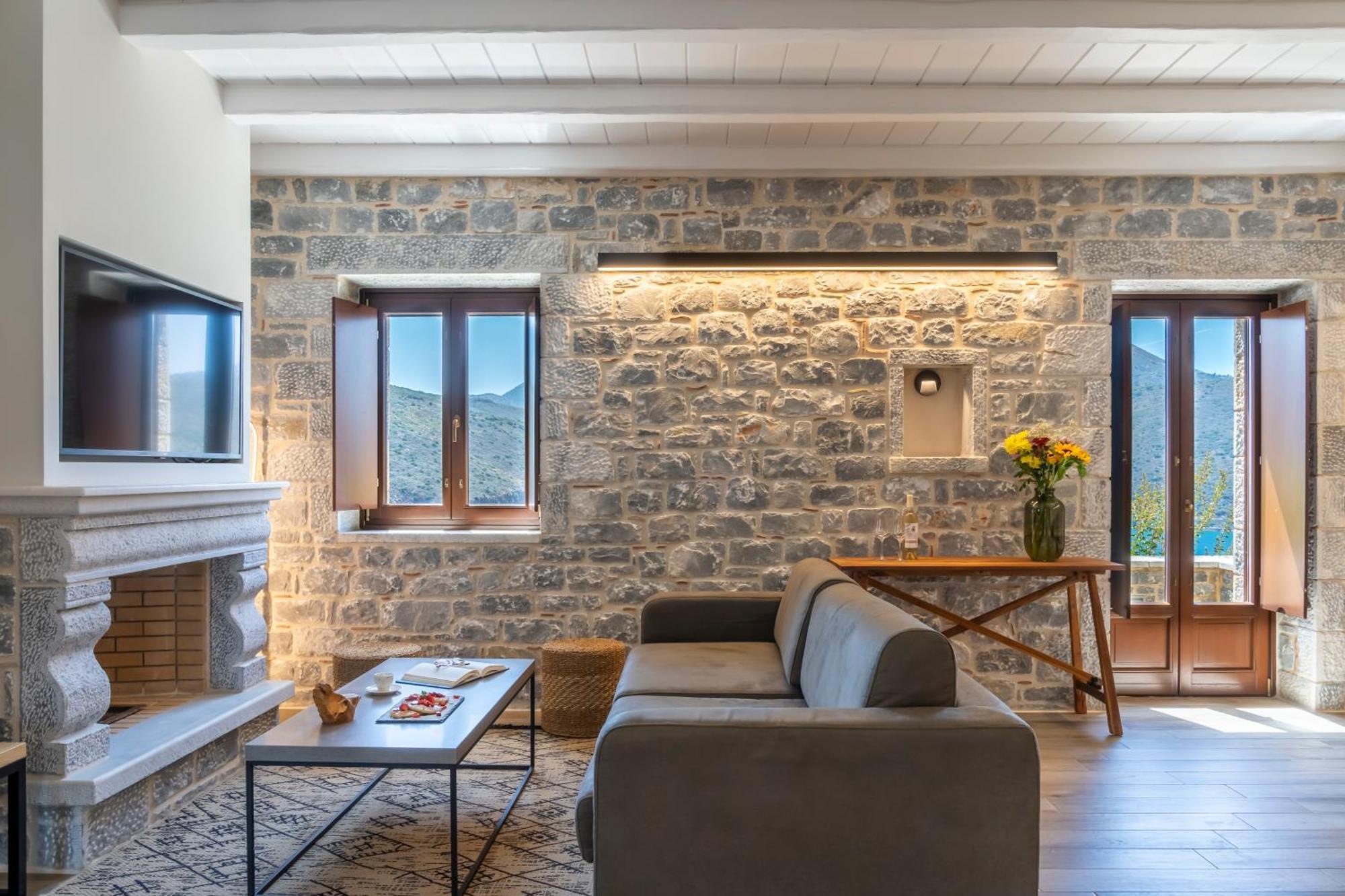 Manifest Boutique Hotel Oitylo Zewnętrze zdjęcie